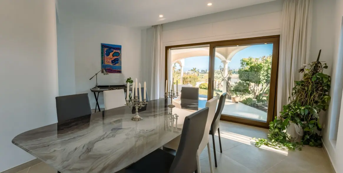 Sale of detached villa in Benahavís 27