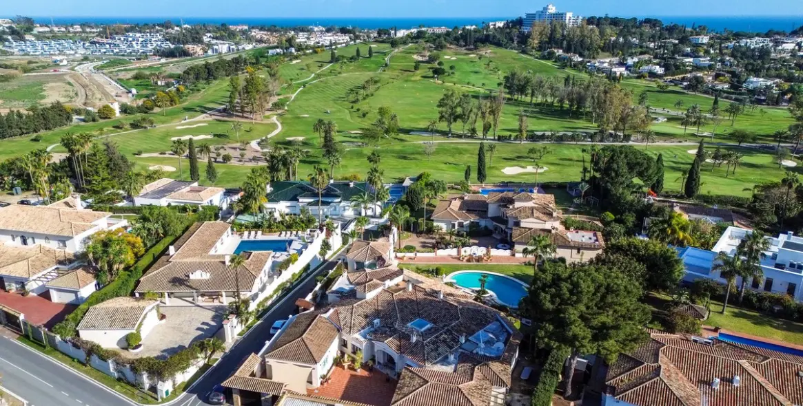 Sale of detached villa in Benahavís 72