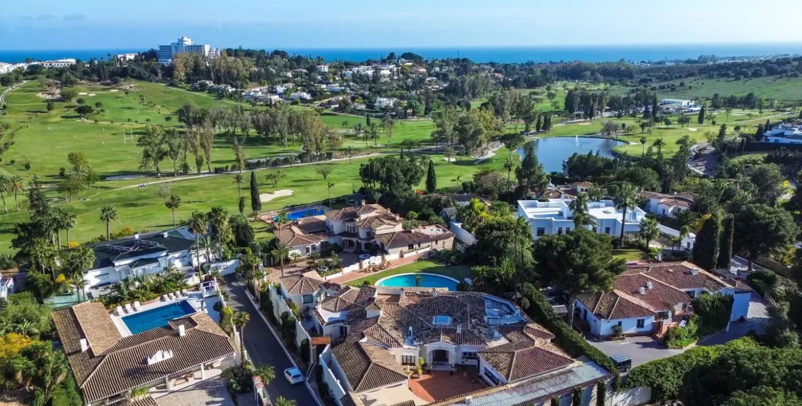 Sale of detached villa in Benahavís 74