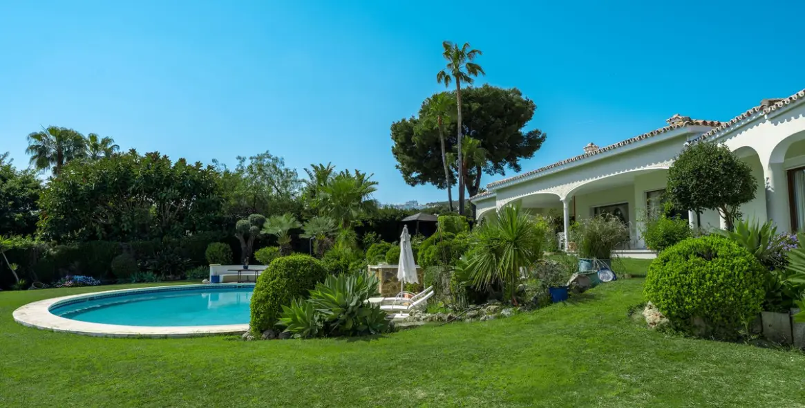 Sale of detached villa in Benahavís 80