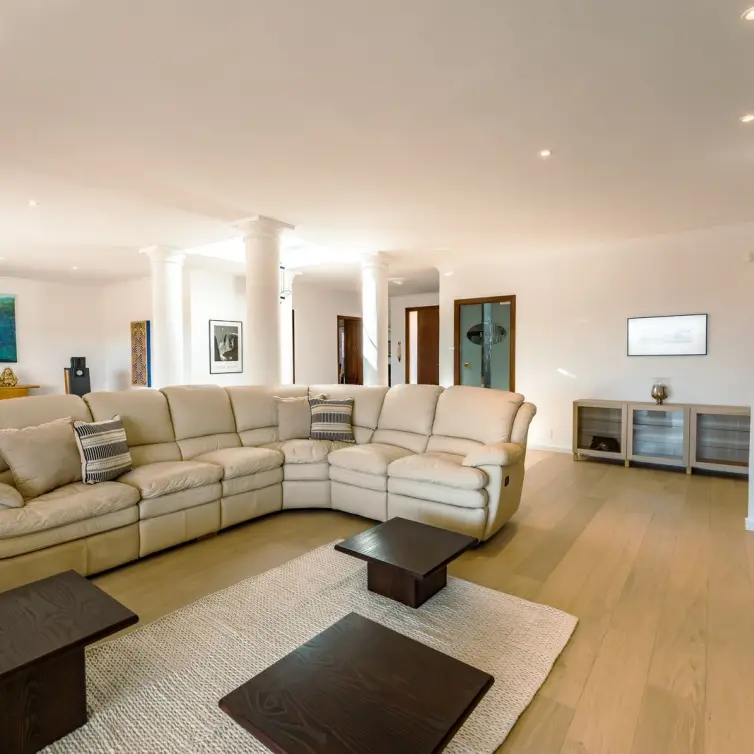 Sale of detached villa in Benahavís
