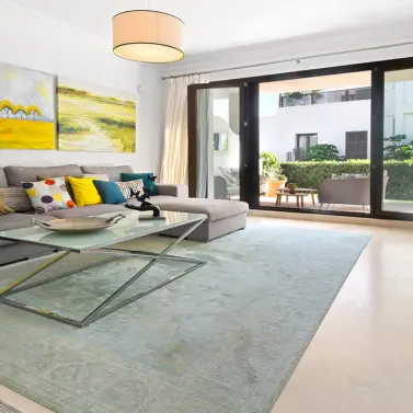 Продажа апартаментов на первом этаже в Casares