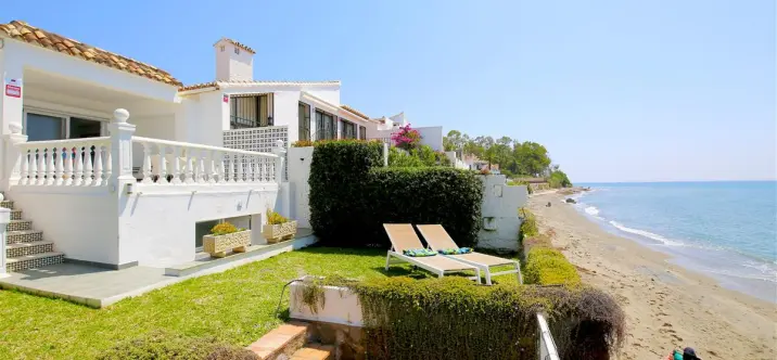 Краткосрочная аренда таунхауса в Estepona 0