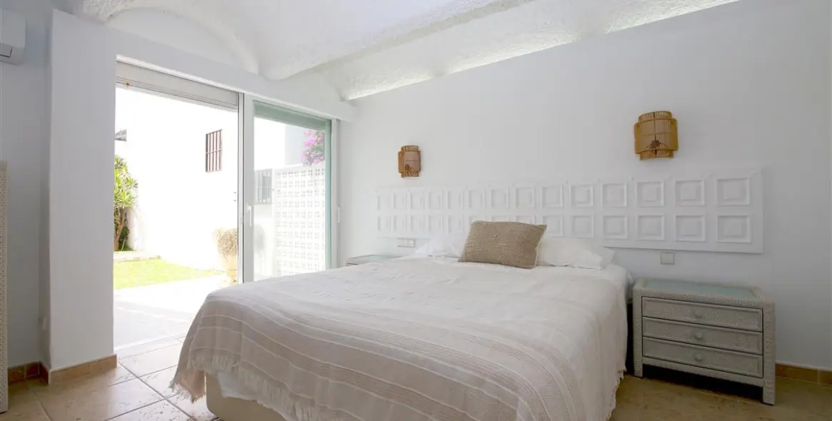 Краткосрочная аренда таунхауса в Estepona 6