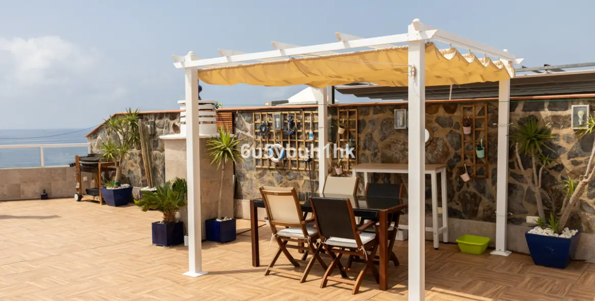 Sale of penthouse in Torrox Costa 1