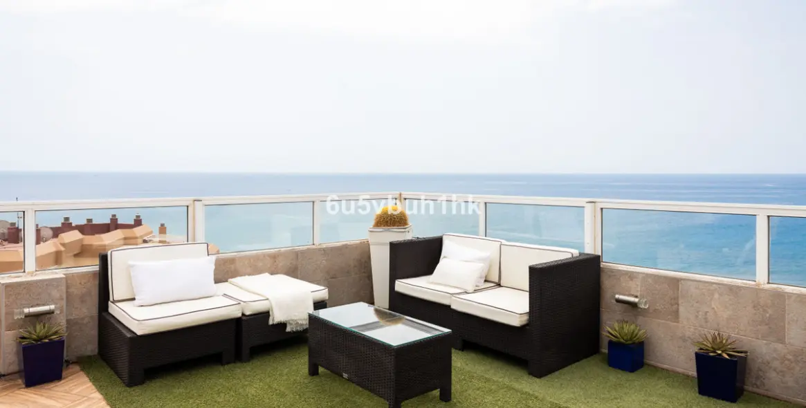 Sale of penthouse in Torrox Costa 5