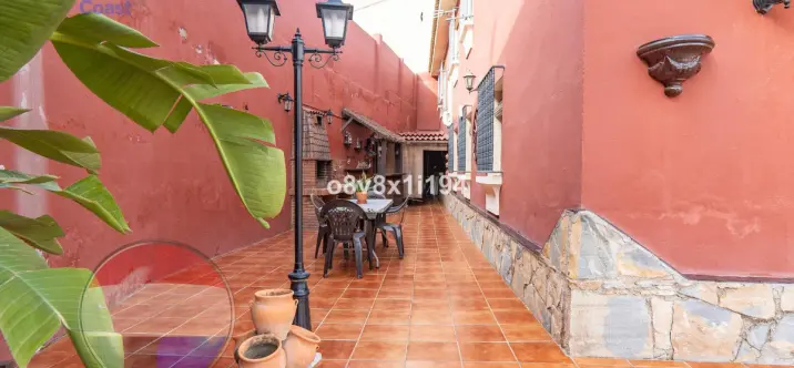 Venta de villa independiente en Ciudad Jardín 1