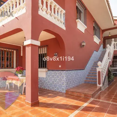 Venta de villa independiente en Ciudad Jardín