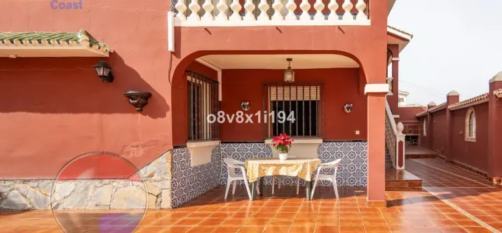 Venta de villa independiente en Ciudad Jardín 3