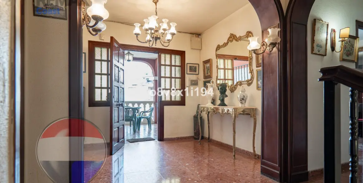 Sale of detached villa in Ciudad Jardín 26