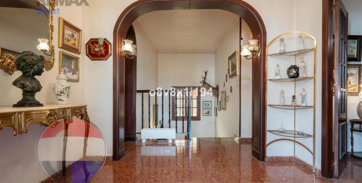Sale of detached villa in Ciudad Jardín 28