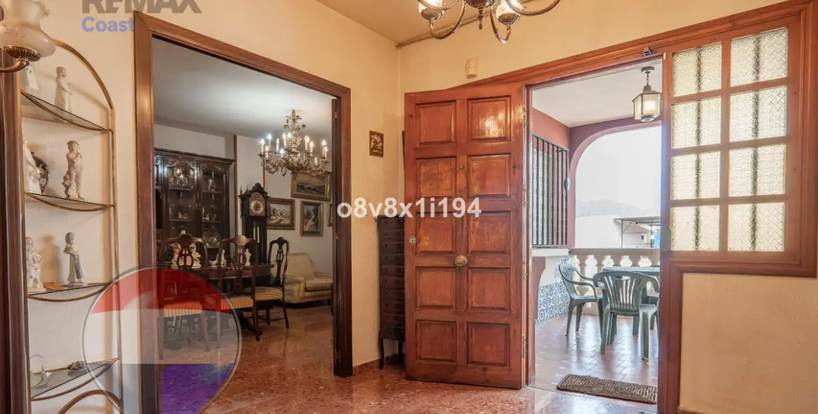 Sale of detached villa in Ciudad Jardín 31