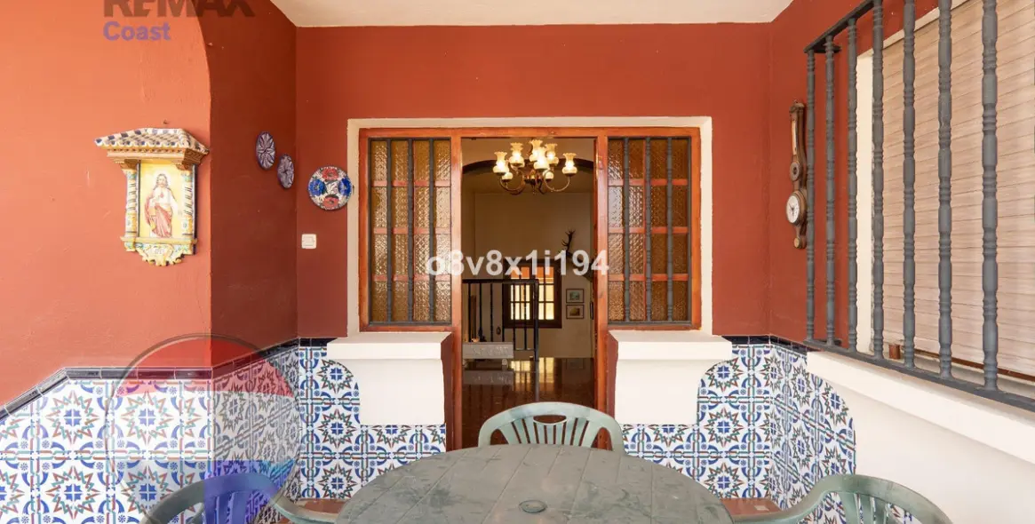 Sale of detached villa in Ciudad Jardín 47