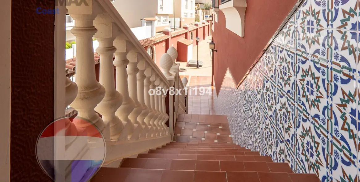 Sale of detached villa in Ciudad Jardín 48