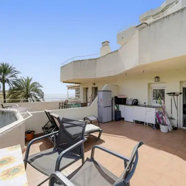 Sale of middle floor apartment in Benalmadena