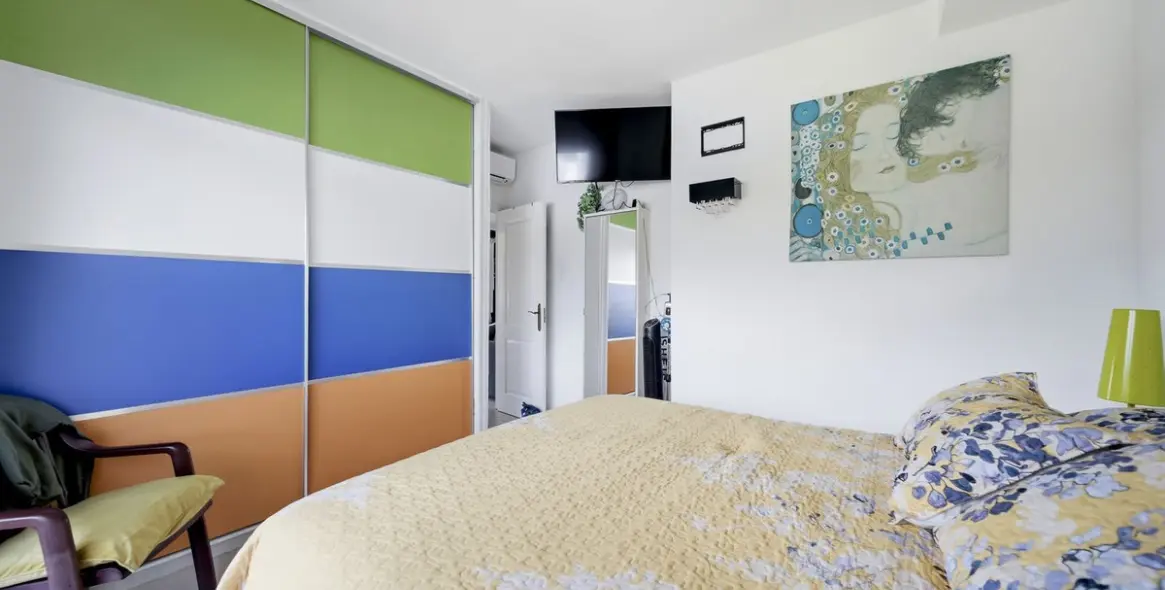 Sale of middle floor apartment in Benalmadena 11