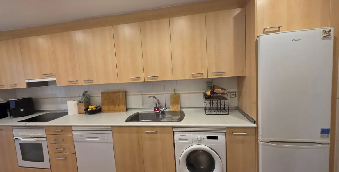 Продажа апартаментов на среднем этаже в San Luis de Sabinillas 7