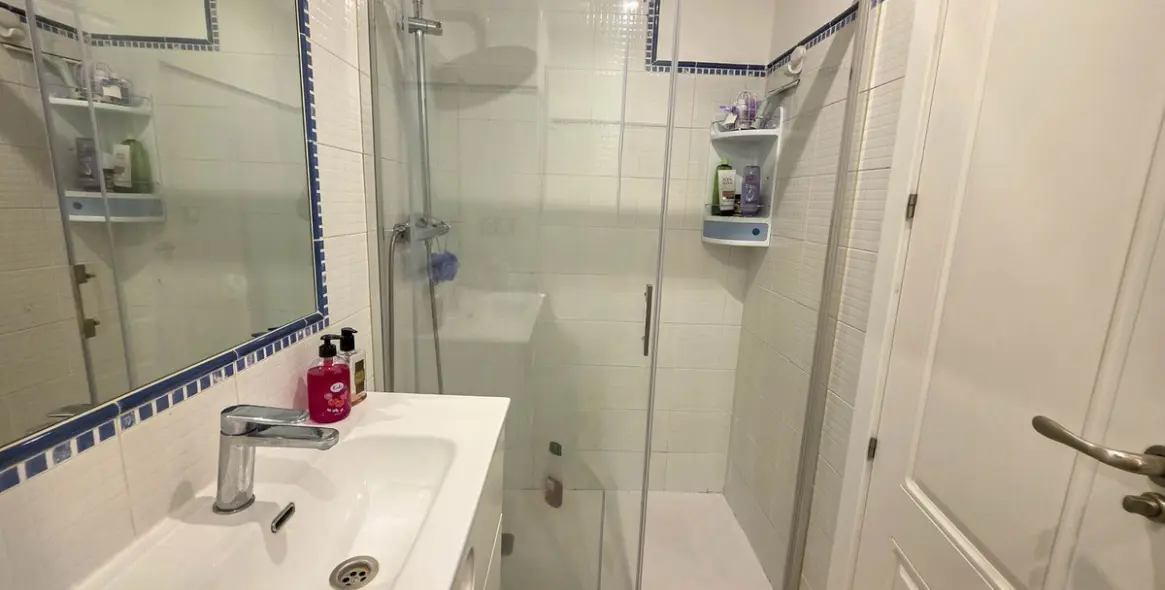 Продажа апартаментов на среднем этаже в San Luis de Sabinillas 9