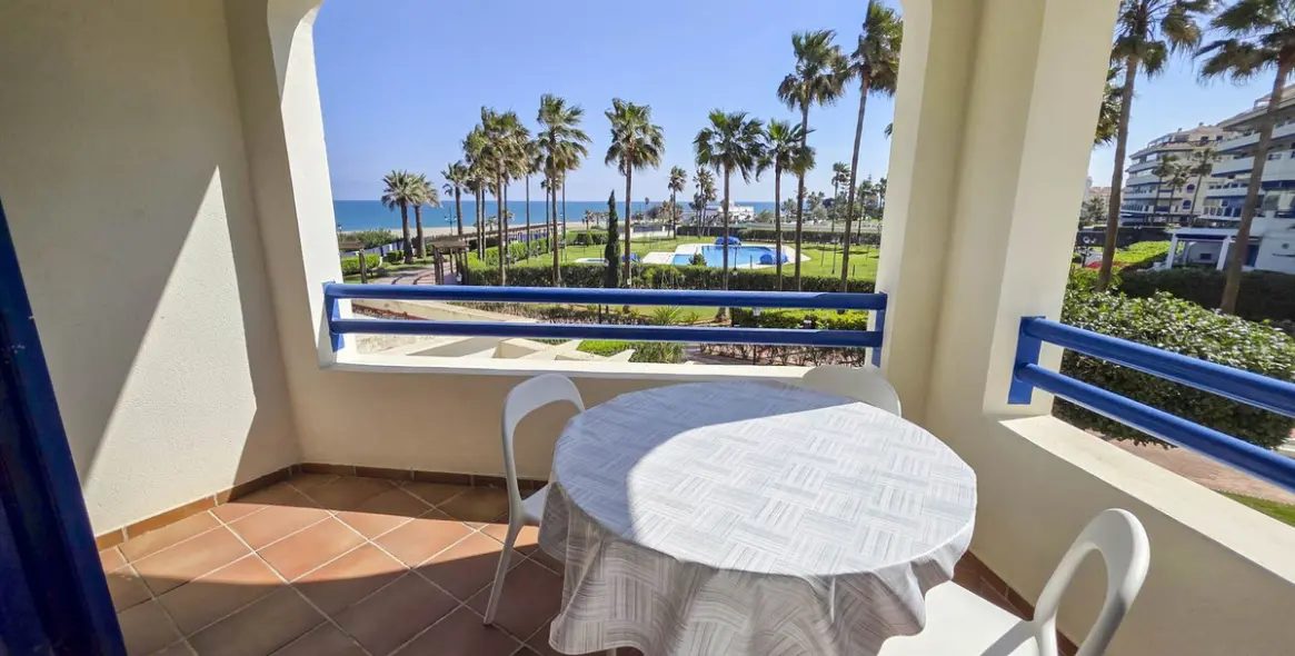 Продажа апартаментов на среднем этаже в San Luis de Sabinillas 16