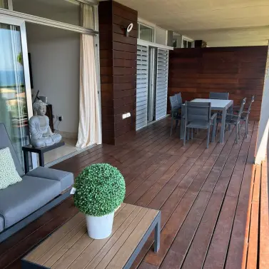 Продажа апартаментов на среднем этаже в Manilva