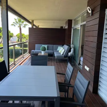 Продажа апартаментов на среднем этаже в Manilva