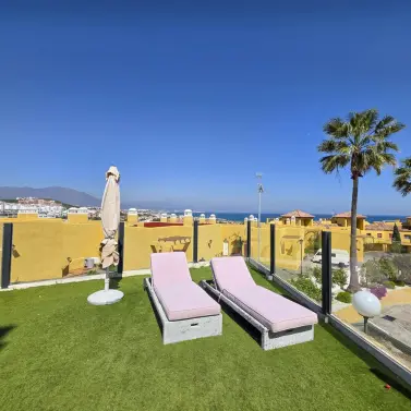 Sale of ground floor apartment in La Duquesa