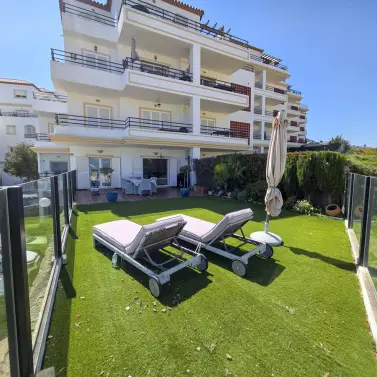 Sale of ground floor apartment in La Duquesa