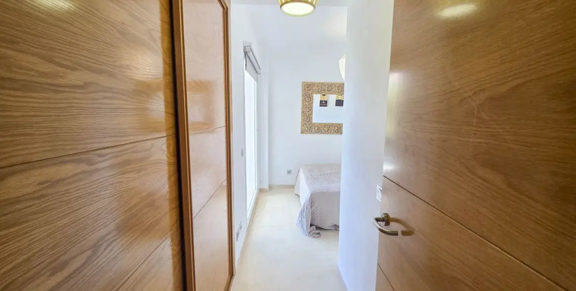 Sale of ground floor apartment in La Duquesa 10