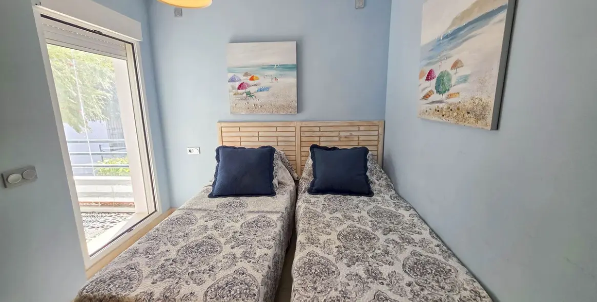 Sale of ground floor apartment in La Duquesa 14