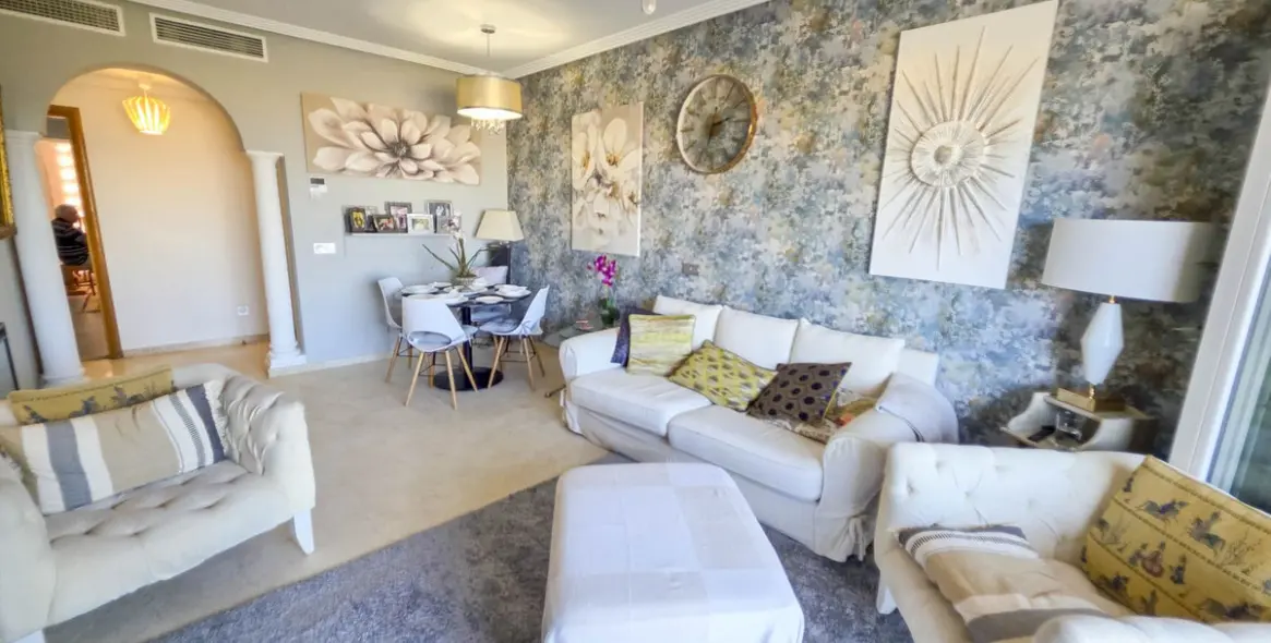 Sale of ground floor apartment in La Duquesa 38