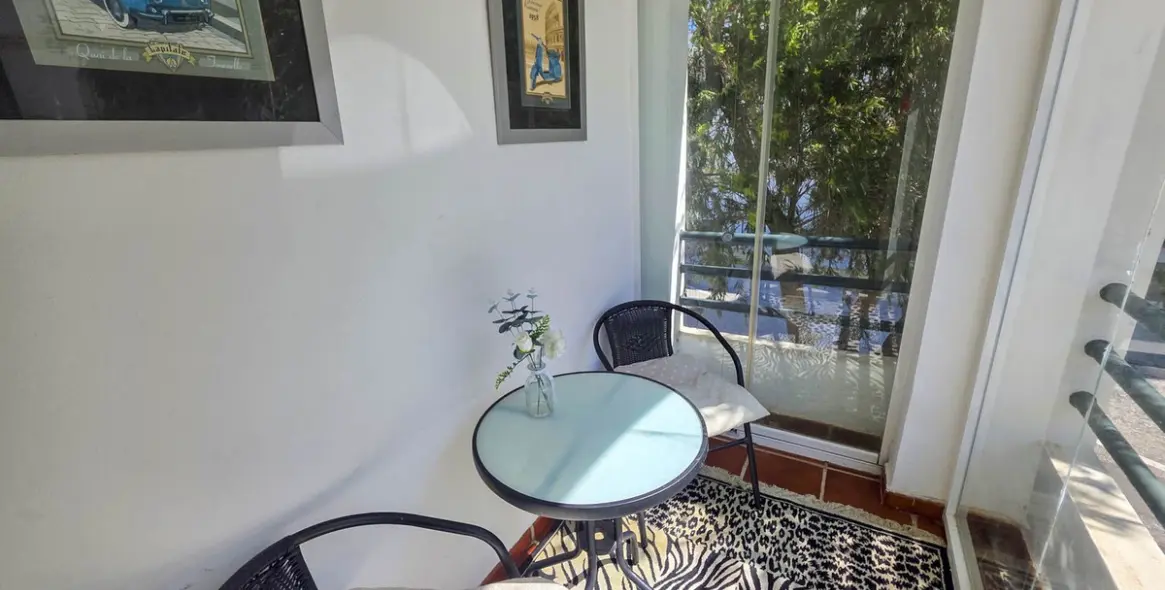 Sale of ground floor apartment in La Duquesa 73