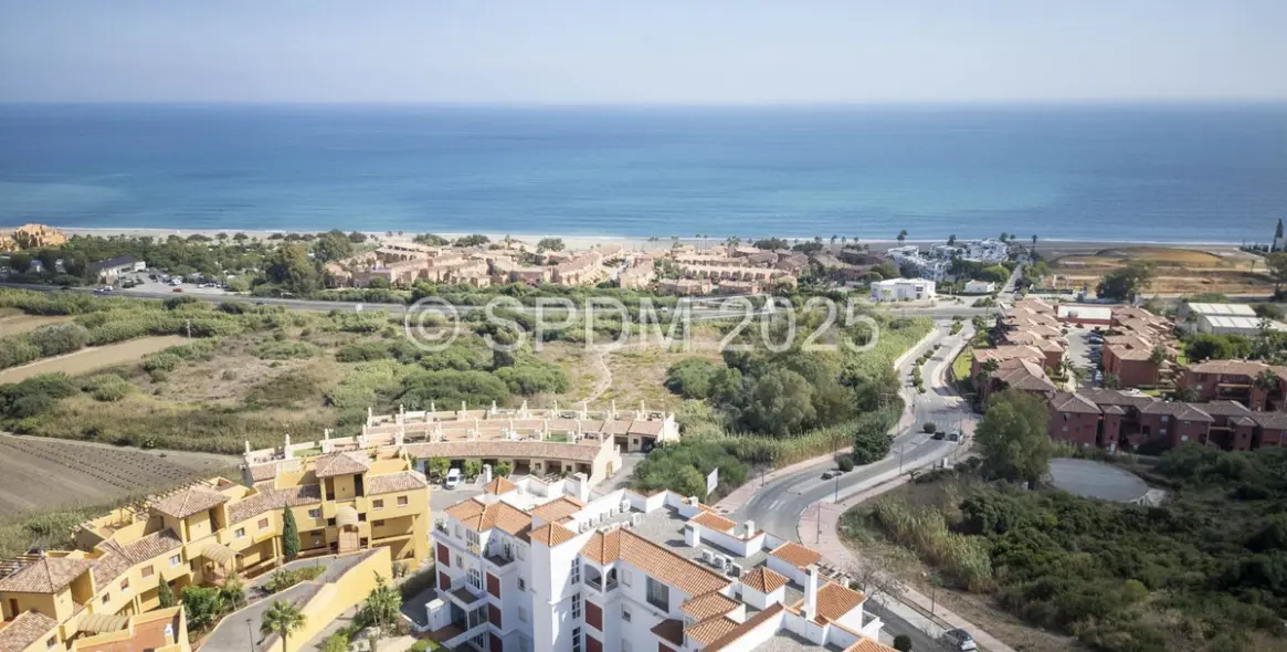 Sale of ground floor apartment in La Duquesa 97