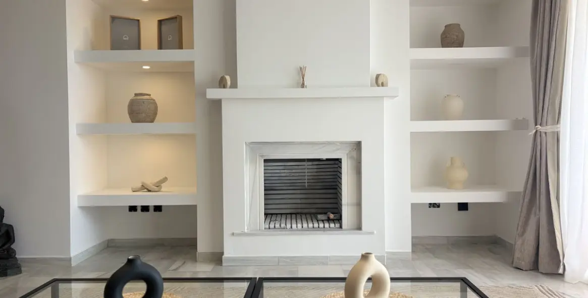 Venta de apartamento en planta media en Calahonda 6