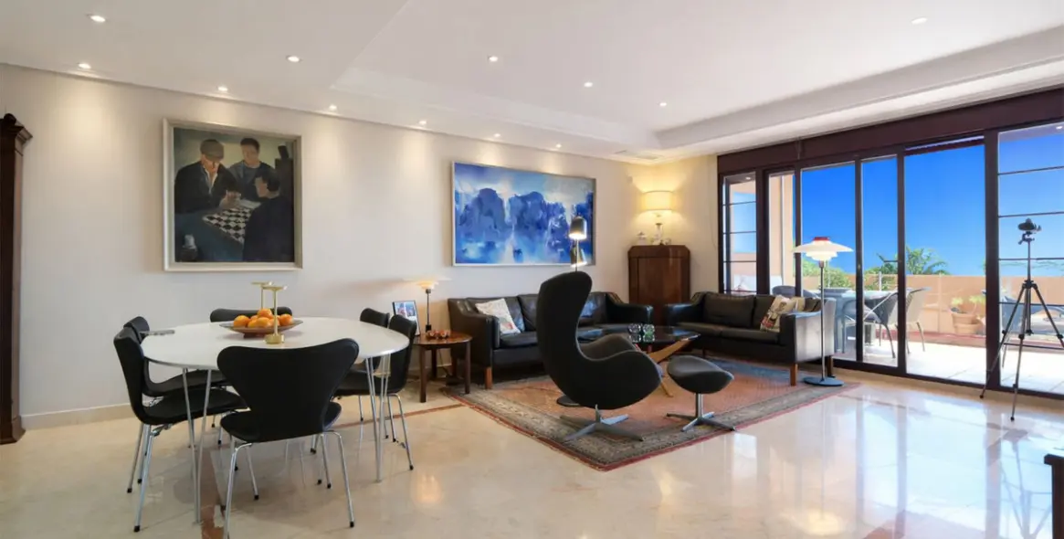 Продажа апартаментов на среднем этаже в La Mairena 3