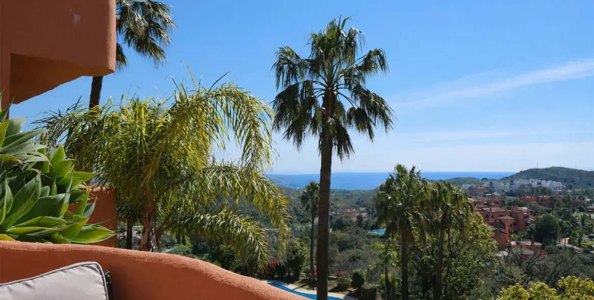 Продажа апартаментов на среднем этаже в La Mairena 6