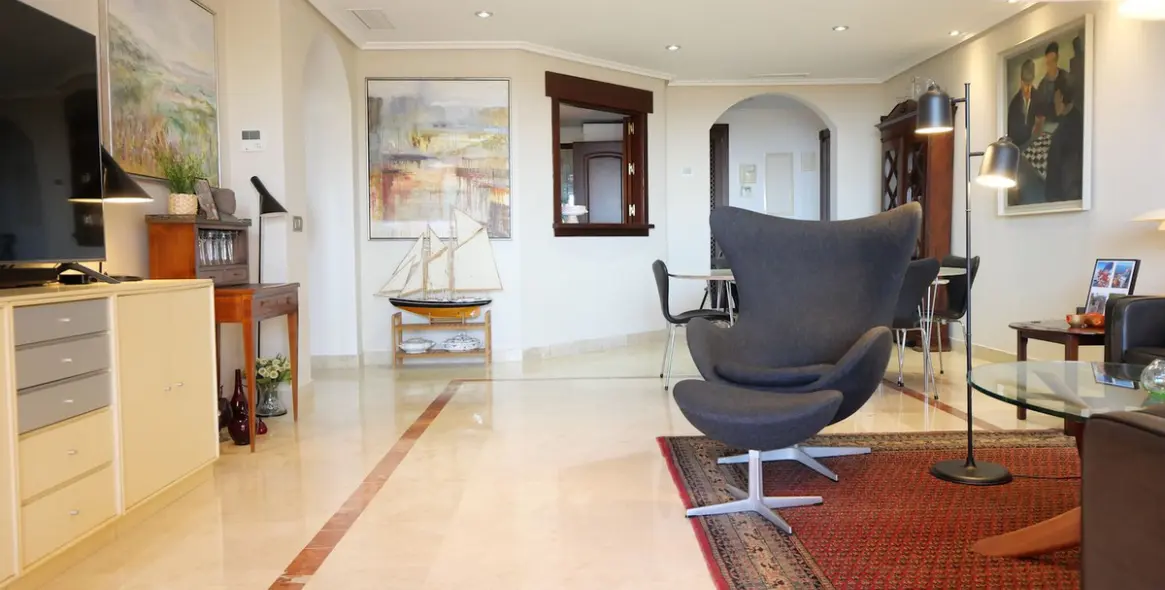 Продажа апартаментов на среднем этаже в La Mairena 25