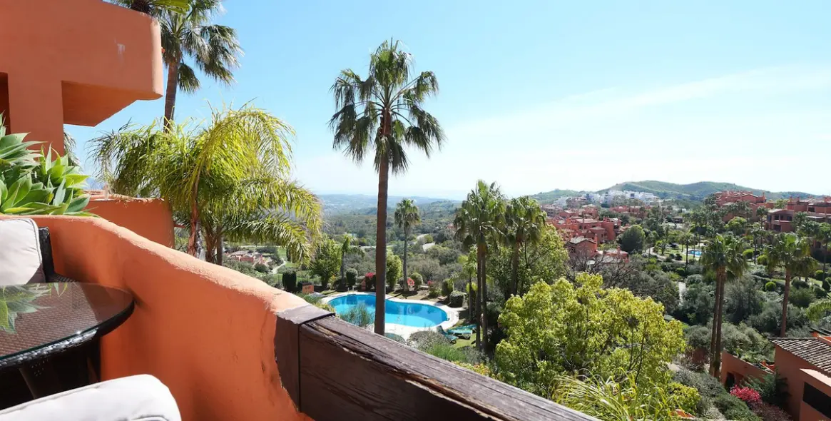 Продажа апартаментов на среднем этаже в La Mairena 26