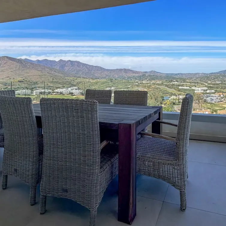 Sale of middle floor apartment in La Cala Golf