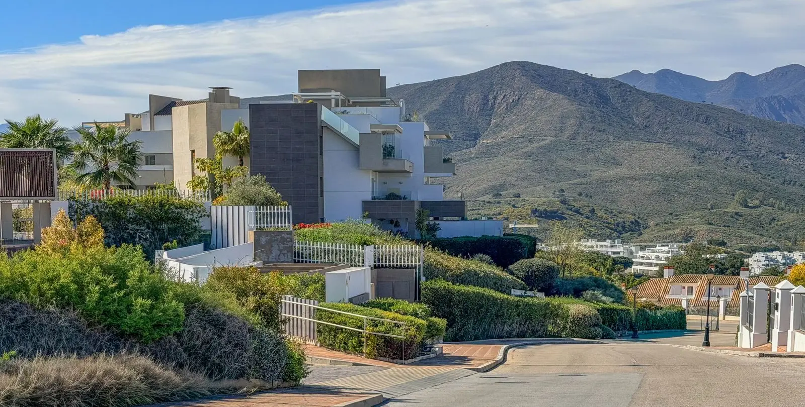 Sale of middle floor apartment in La Cala Golf 4