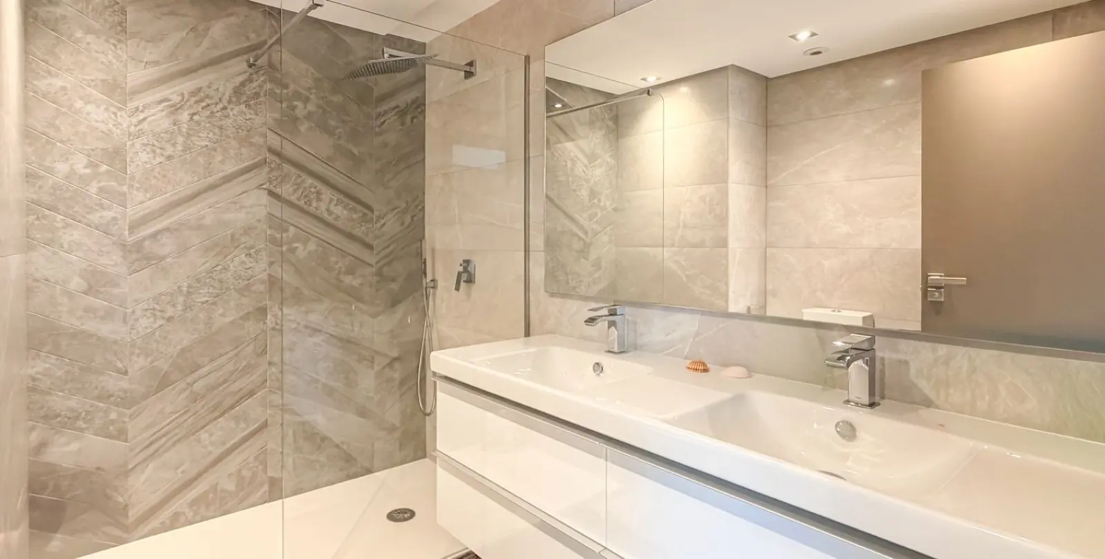 Sale of middle floor apartment in La Cala Golf 9