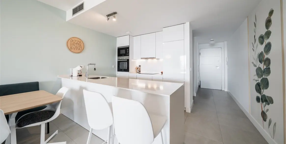 Sale of ground floor apartment in Manilva 4