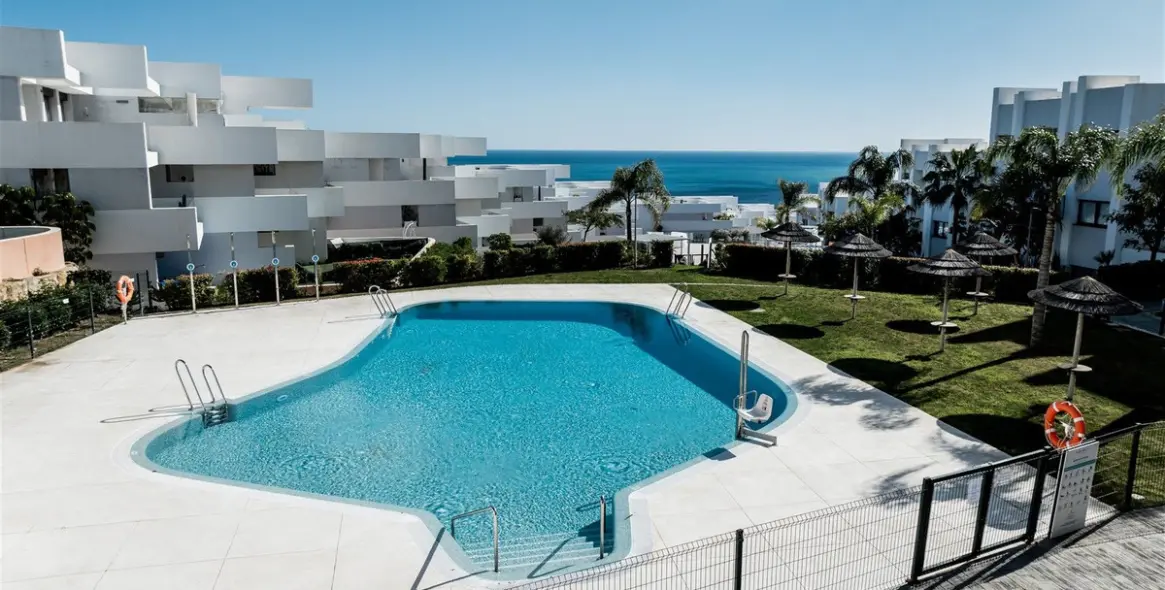 Sale of ground floor apartment in Manilva 6