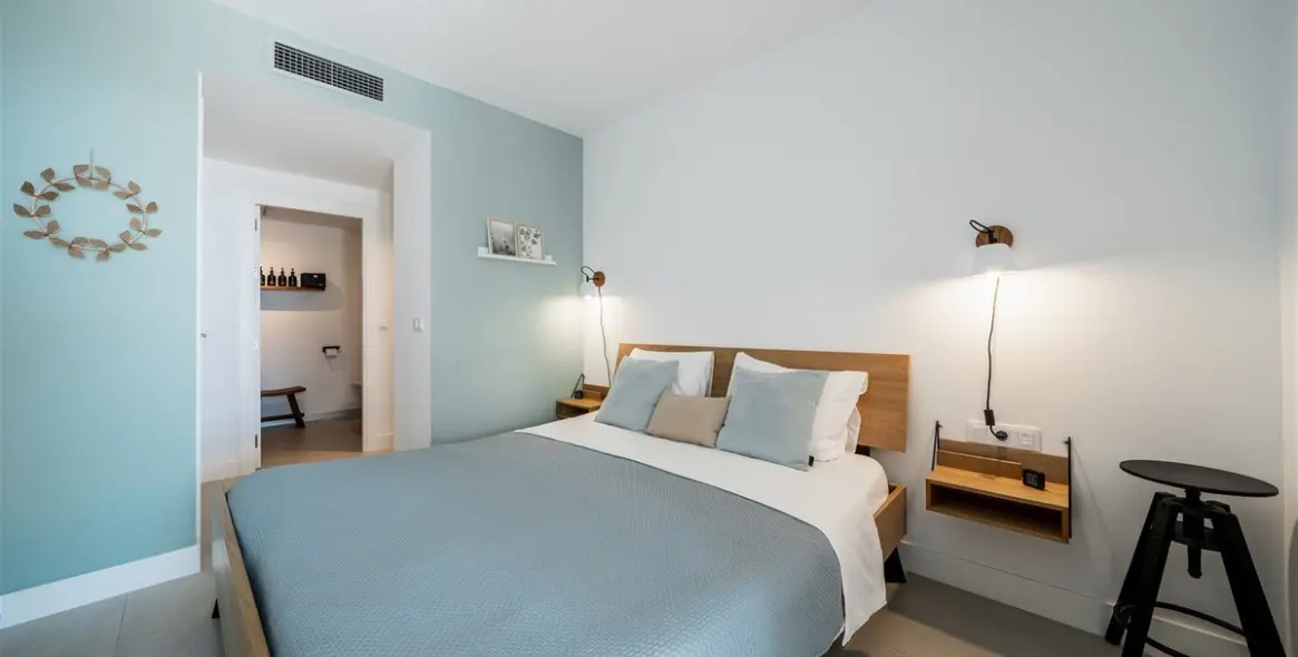 Sale of ground floor apartment in Manilva 13