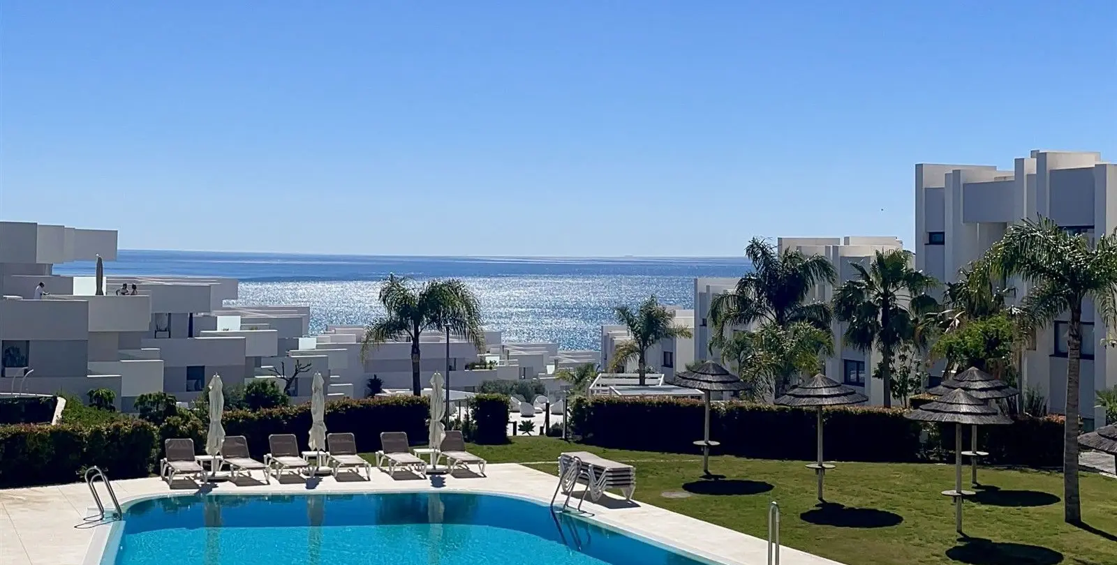 Venta de apartamento en planta baja en Manilva 1