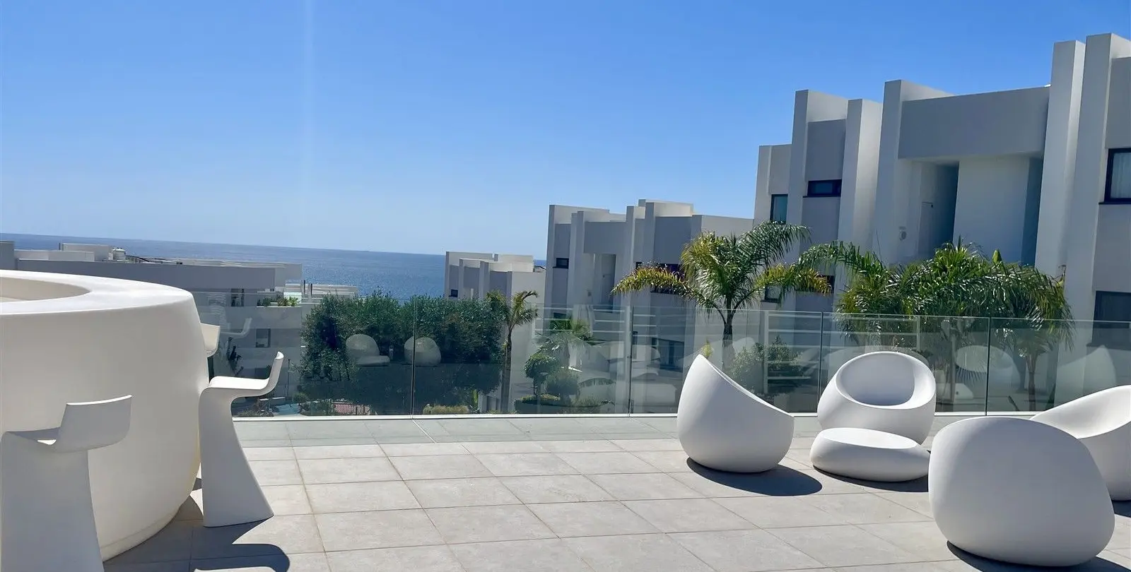 Venta de apartamento en planta baja en Manilva 25