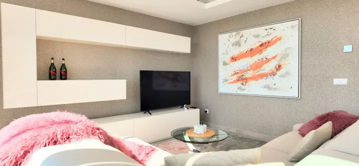 Sale of middle floor apartment in Cancelada 2