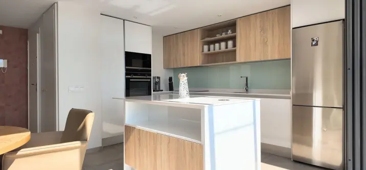 Sale of middle floor apartment in Cancelada 3