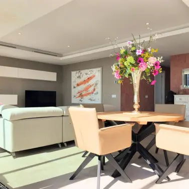 Продажа апартаментов на среднем этаже в Cancelada