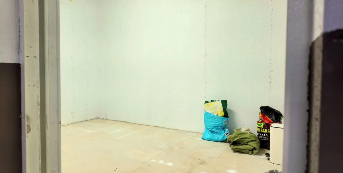 Sale of middle floor apartment in Cancelada 23