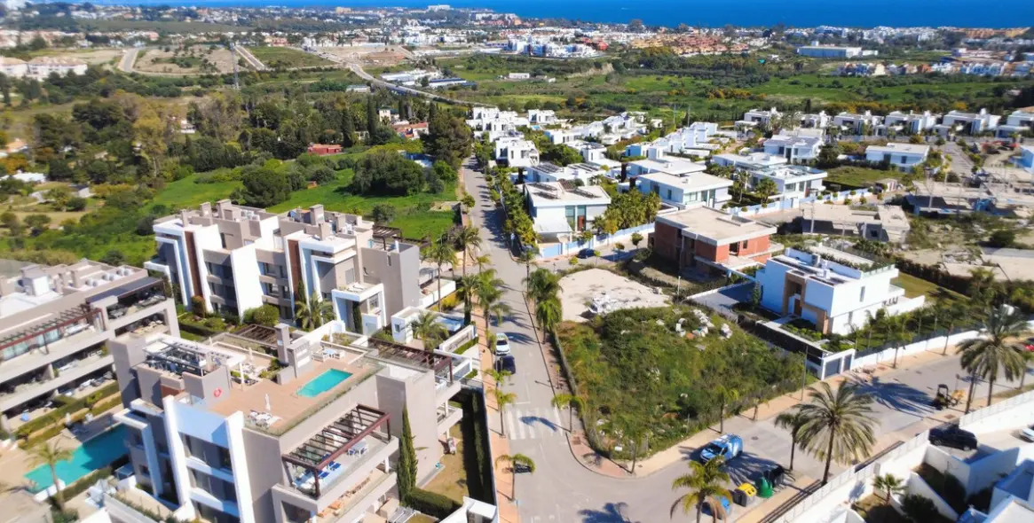 Sale of middle floor apartment in Cancelada 26